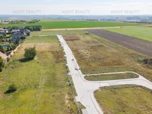 Prodej pozemku pro bydlení, Slaný, 879 m2