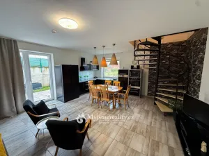 Prodej bytu 4+kk, Znojmo, Růžičkova, 87 m2