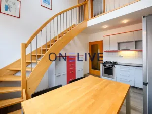 Pronájem bytu 3+1, Praha - Holešovice, 89 m2