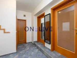 Pronájem bytu 3+1, Praha - Holešovice, 89 m2