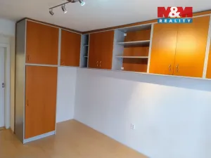 Prodej bytu 2+1, Břidličná, Komenského, 58 m2