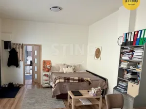 Pronájem obchodního prostoru, Kralupy nad Vltavou, Dvořákovo nám., 50 m2