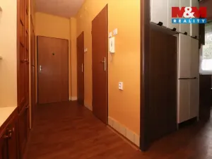 Prodej bytu 2+1, Karlovy Vary - Dvory, K. Kučery, 51 m2