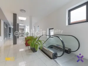 Pronájem obchodního prostoru, Uherský Brod, Bří Lužů, 72 m2