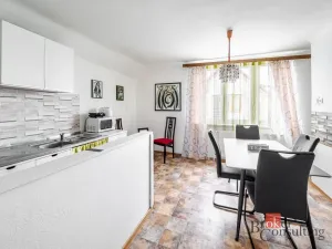 Prodej rodinného domu, Nové Hrady, Zahradní čtvrť, 214 m2