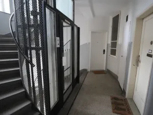 Prodej bytu 2+1, Praha - Dejvice, Kafkova, 59 m2