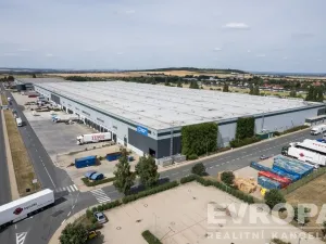 Pronájem skladu, Úžice, 5667 m2