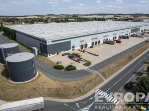 Pronájem skladu, Úžice, 5667 m2