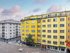 Pronájem bytu 2+kk, Praha - Holešovice, Schnirchova, 75 m2