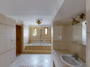 Prodej atypického bytu, Brno, Bayerova, 122 m2