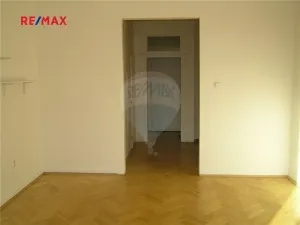 Pronájem bytu 1+kk, Praha - Holešovice, U papírny, 40 m2