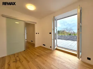 Pronájem bytu 2+kk, Všenory, Nad Burzou, 39 m2