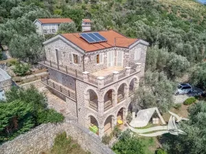 Prodej vily, Rijeka Reževići, Černá Hora, 400 m2