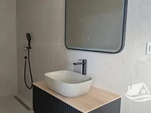 Prodej bytu 4+kk, Tribunj, Chorvatsko, 95 m2