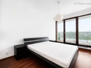 Pronájem bytu 2+kk, Praha - Holešovice, Jankovcova, 67 m2