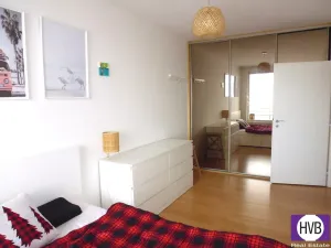 Pronájem bytu 2+kk, Praha, Hnězdenská, 44 m2