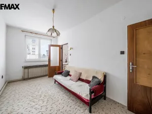 Prodej bytu 3+1, Chrudim - Chrudim II, Požárníků, 69 m2