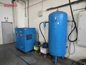 Prodej výrobních prostor, Roudnice nad Labem, Pracnerova, 2250 m2