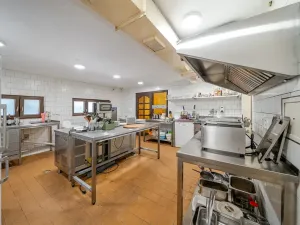 Prodej chaty, Bítov, 650 m2