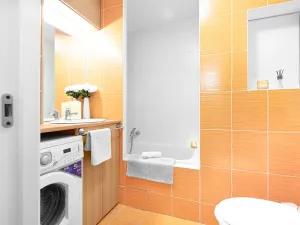 Prodej bytu 2+kk, Praha, Bazovského, 44 m2