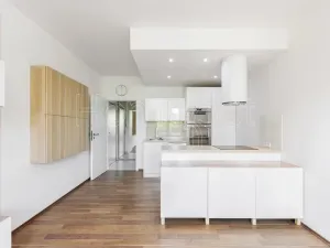 Pronájem bytu 2+kk, Praha, Bermanova, 51 m2