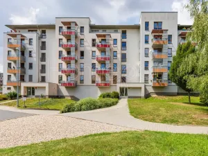 Pronájem bytu 2+kk, Praha, Bermanova, 51 m2