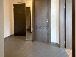 Pronájem bytu 2+kk, Praha, Ondrákové, 51 m2