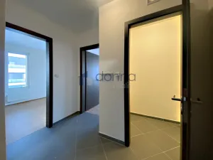 Pronájem bytu 2+kk, Praha, Ondrákové, 51 m2