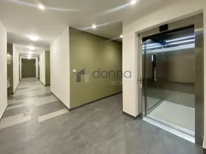 Pronájem bytu 2+kk, Praha, Ondrákové, 51 m2