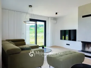 Prodej rodinného domu, Dobrkovice, 231 m2