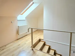 Pronájem bytu 1+kk, Třebotov, Hlavní, 36 m2