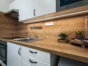 Prodej bytu 2+kk, Praha - Vinohrady, Lužická, 49 m2