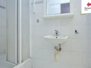 Prodej rodinného domu, Žákava, 200 m2