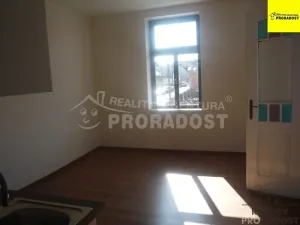 Pronájem bytu 1+kk, Kladno, Jeronýmova, 24 m2