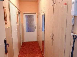 Prodej bytu 2+1, Sázava, Sídliště 9. května, 57 m2