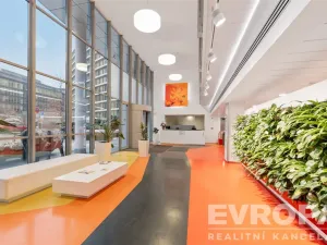 Pronájem kanceláře, Praha - Nusle, Doudlebská, 956 m2