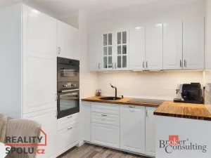 Prodej bytu 2+kk, Praha - Strašnice, Zvěřinova, 59 m2