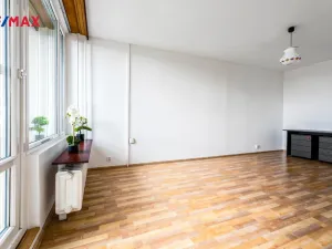Pronájem bytu 3+1, Praha - Kobylisy, Famfulíkova, 67 m2