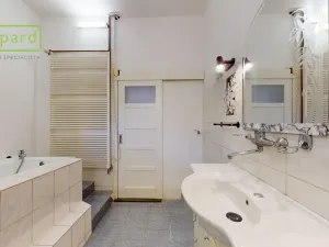 Prodej atypického bytu, Ústí nad Labem - Ústí nad Labem-centrum, Králova výšina, 104 m2