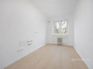 Prodej bytu 2+1, Plzeň, Ořechová, 68 m2