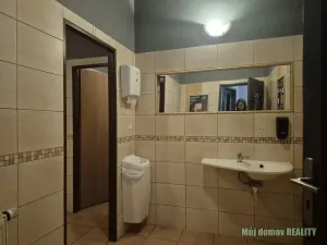 Pronájem restaurace, Praha - Letňany, 124 m2