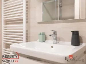 Pronájem bytu 2+kk, Praha - Hloubětín, Domalípova, 66 m2