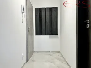 Pronájem bytu 2+kk, Jablonec nad Nisou - Mšeno nad Nisou, Mládí, 40 m2