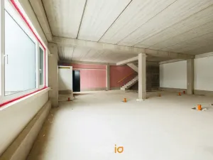 Pronájem skladu, Brno, Zaoralova, 4828 m2