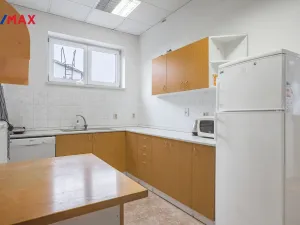 Prodej výrobních prostor, Okříšky, Za tratí, 2224 m2