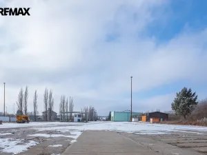 Prodej komerčního pozemku, Okříšky, Za tratí, 34555 m2