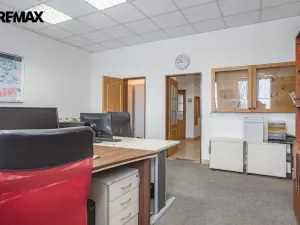 Prodej komerčního pozemku, Okříšky, Za tratí, 34555 m2