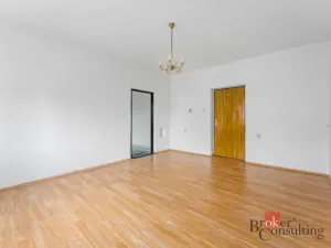 Prodej rodinného domu, Pardubice - Ohrazenice, Seifertova, 195 m2