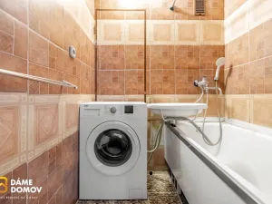 Prodej bytu 2+1, Vsetín, Ohrada, 55 m2