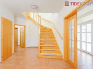 Pronájem vily, Jesenice, V Zátiší, 290 m2